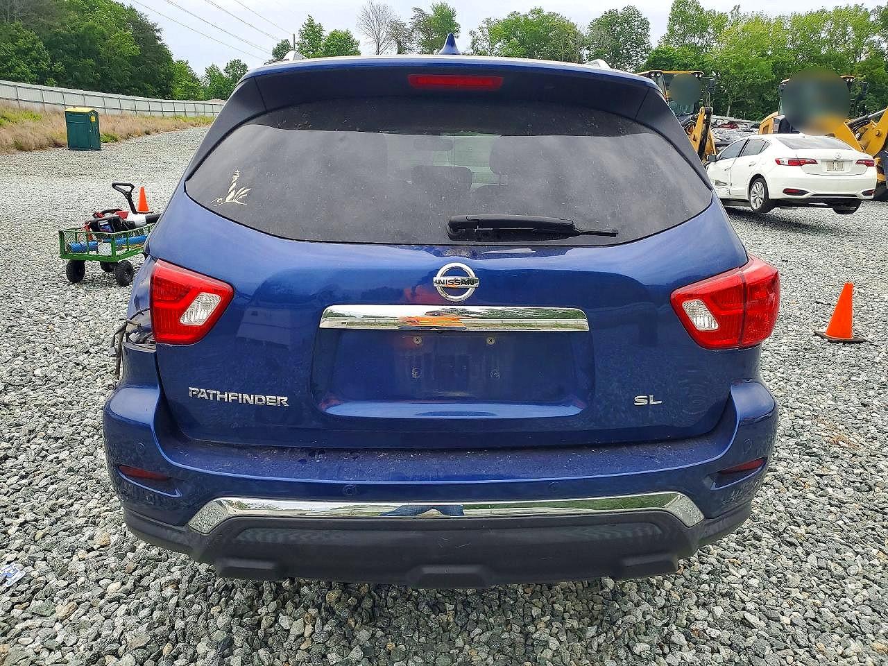 Nissan Pathfinder Sl