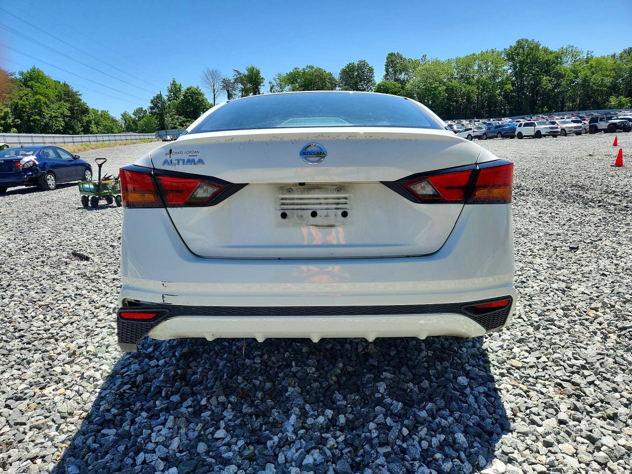 Nissan Altima S