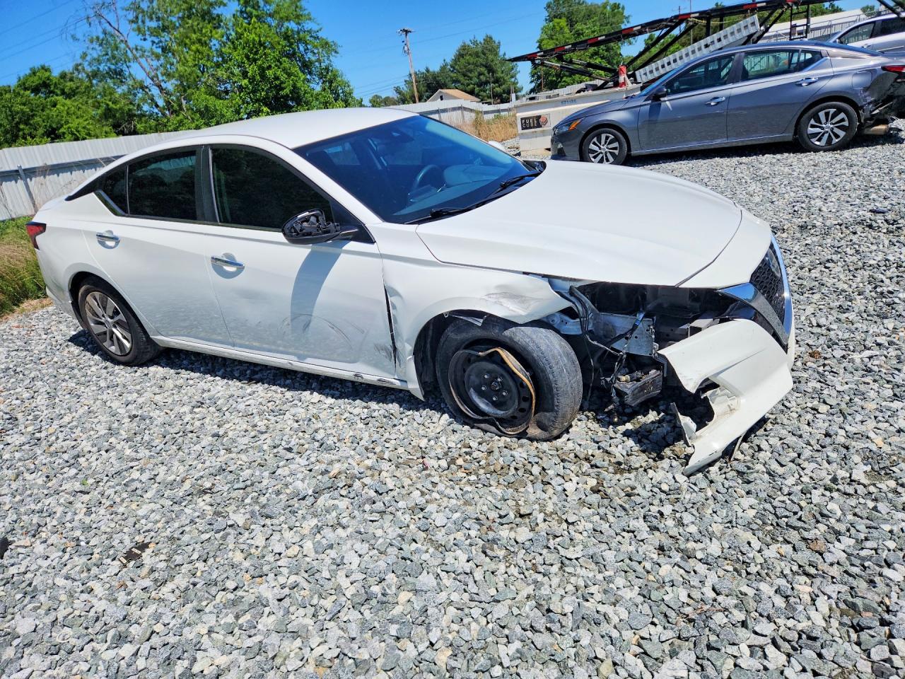 Nissan Altima S