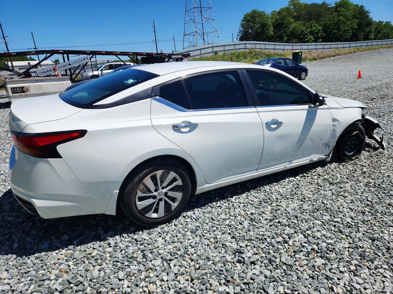 Nissan Altima S