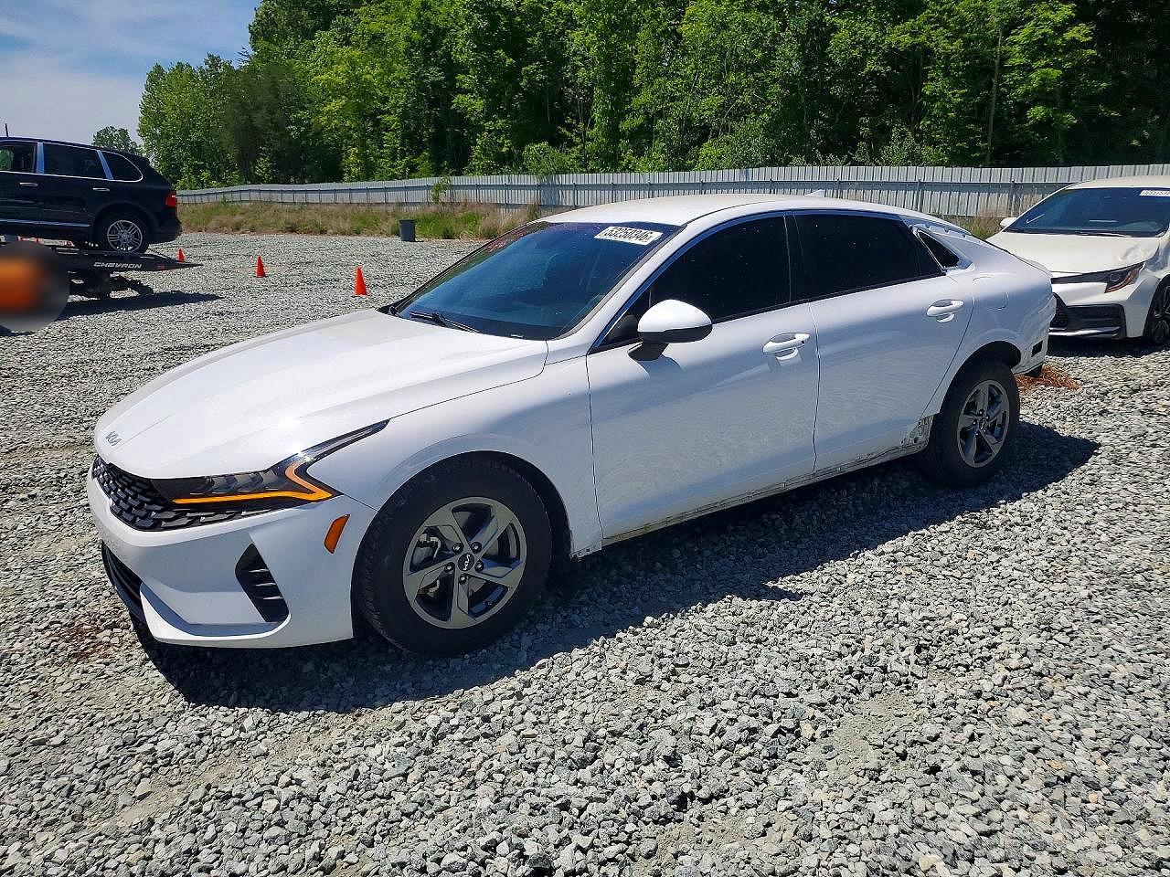 Salvage Kia K5 Image