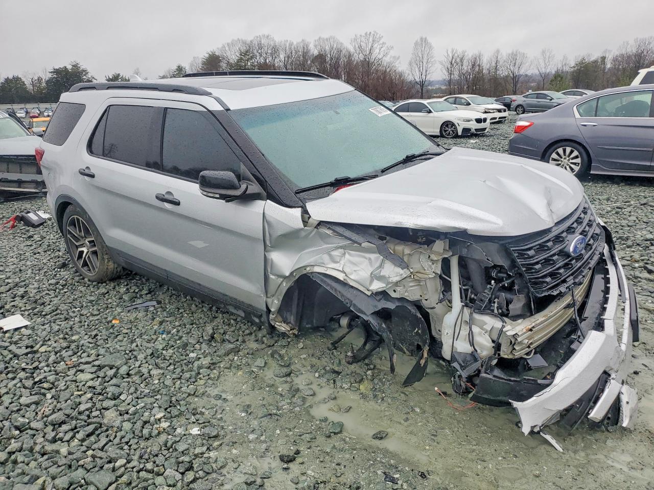 Ford Explorer Sport