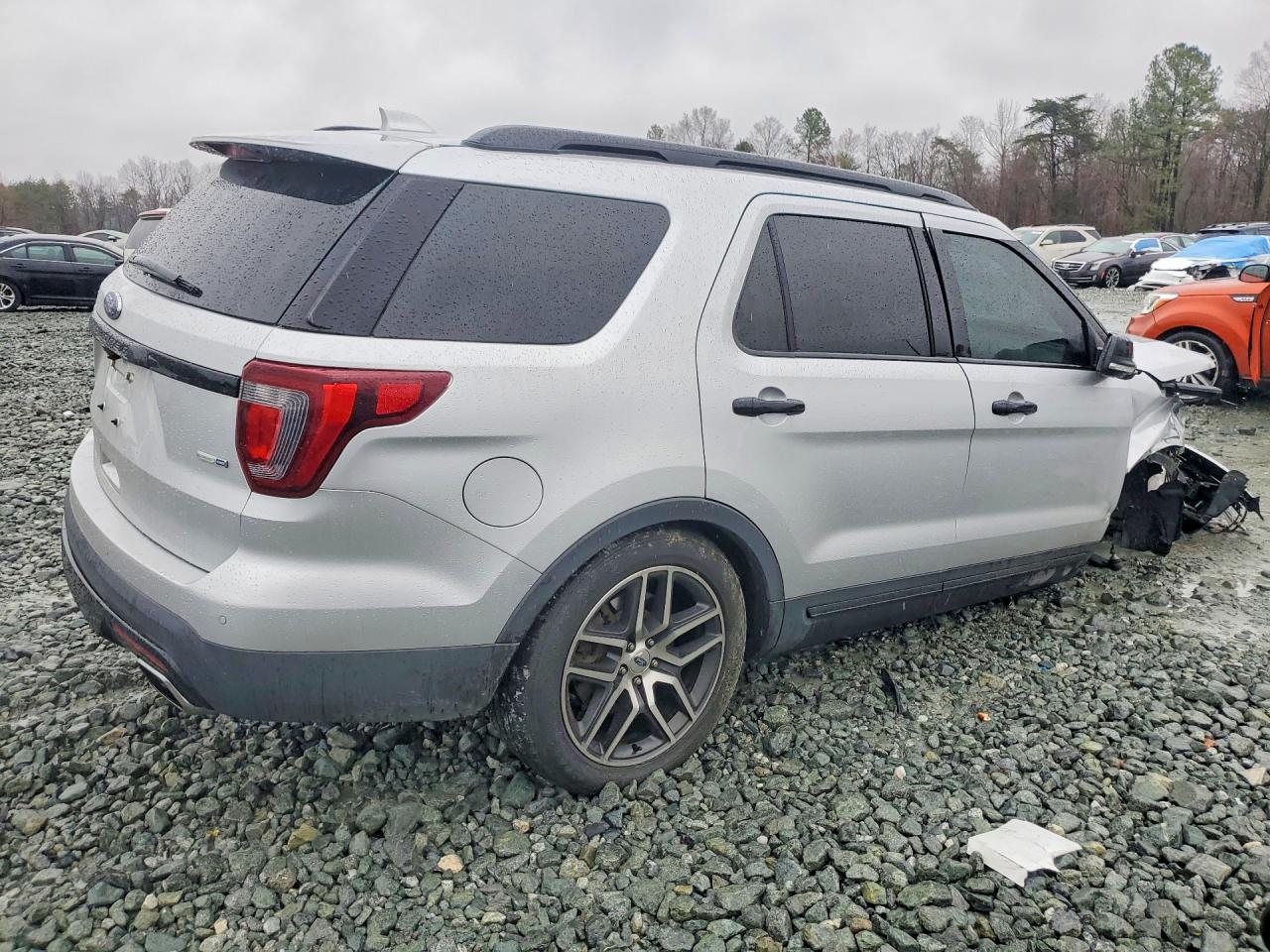 Ford Explorer Sport