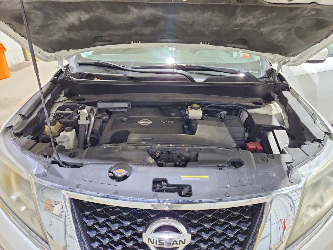 Nissan Pathfinder S