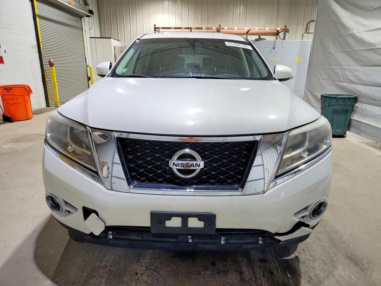 Nissan Pathfinder S