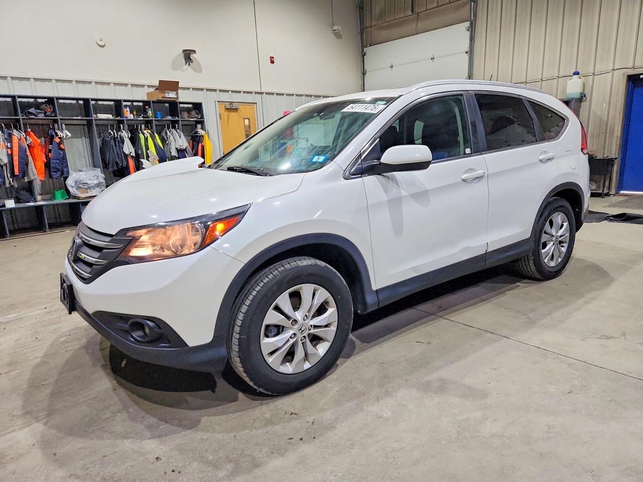 Salvage Honda Crv Image