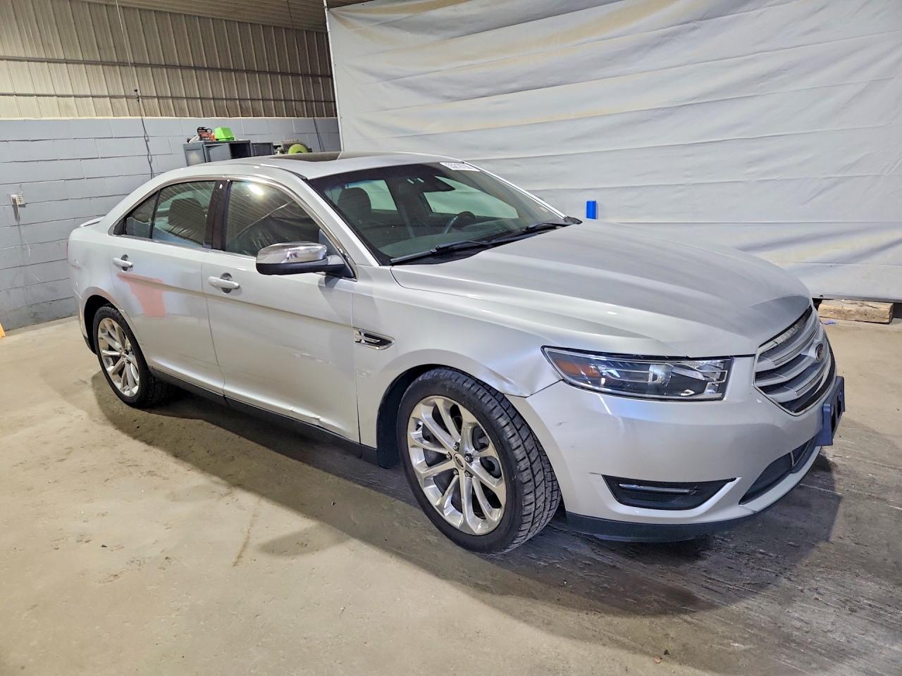 Ford Taurus Limited