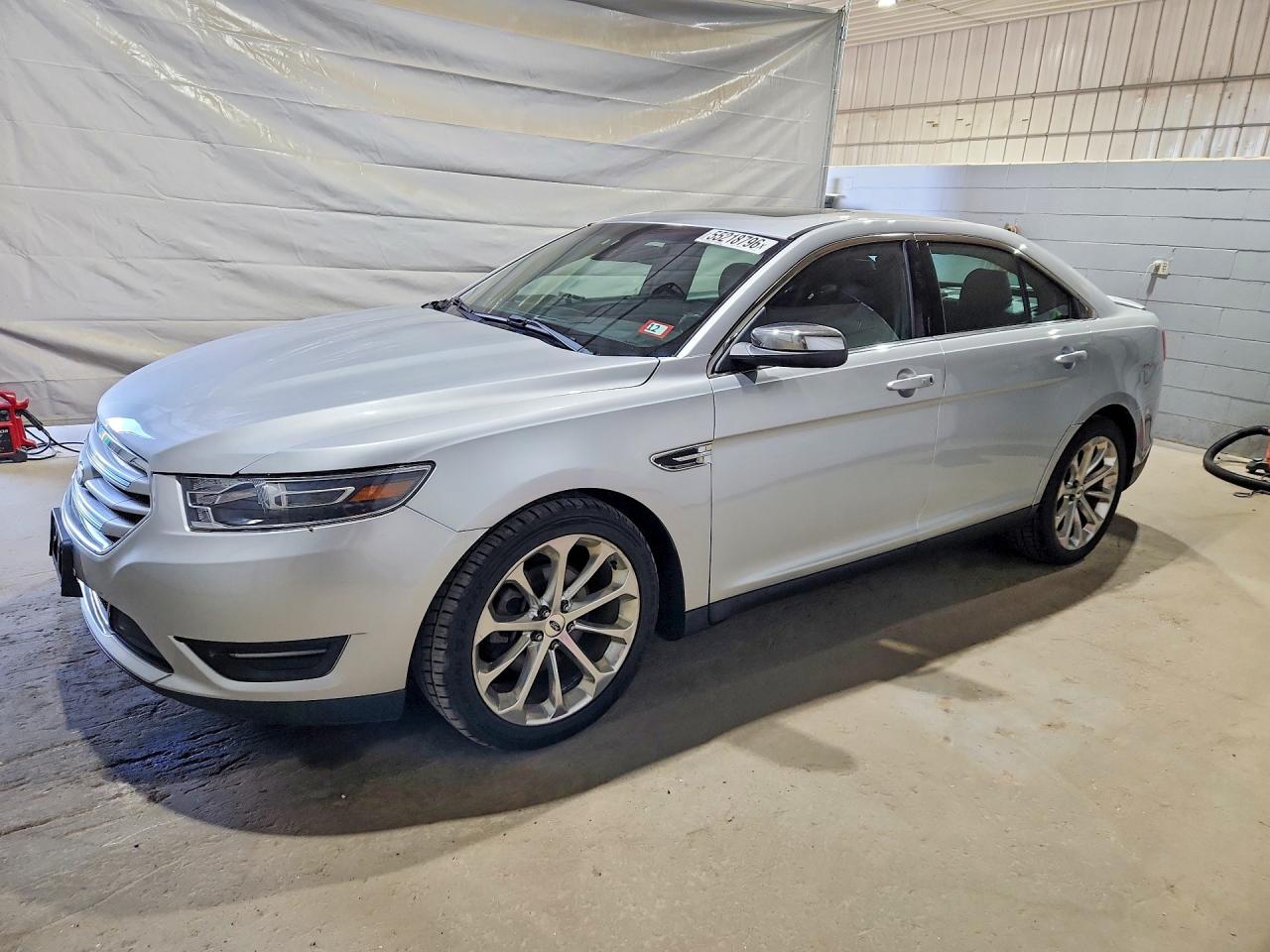 Salvage Ford Taurus Image