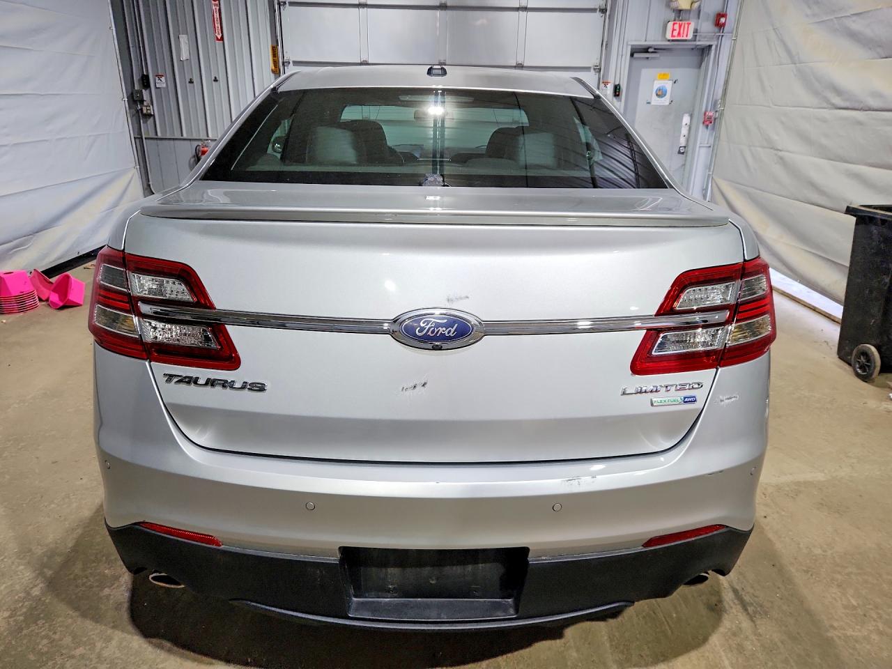 Ford Taurus Limited