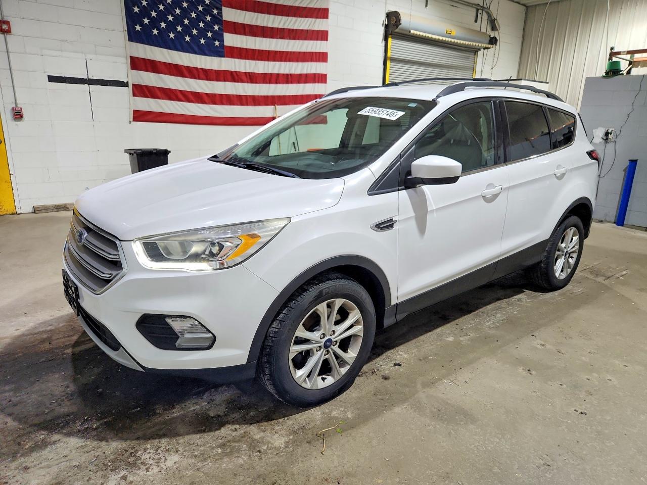 Salvage Ford Escape Image