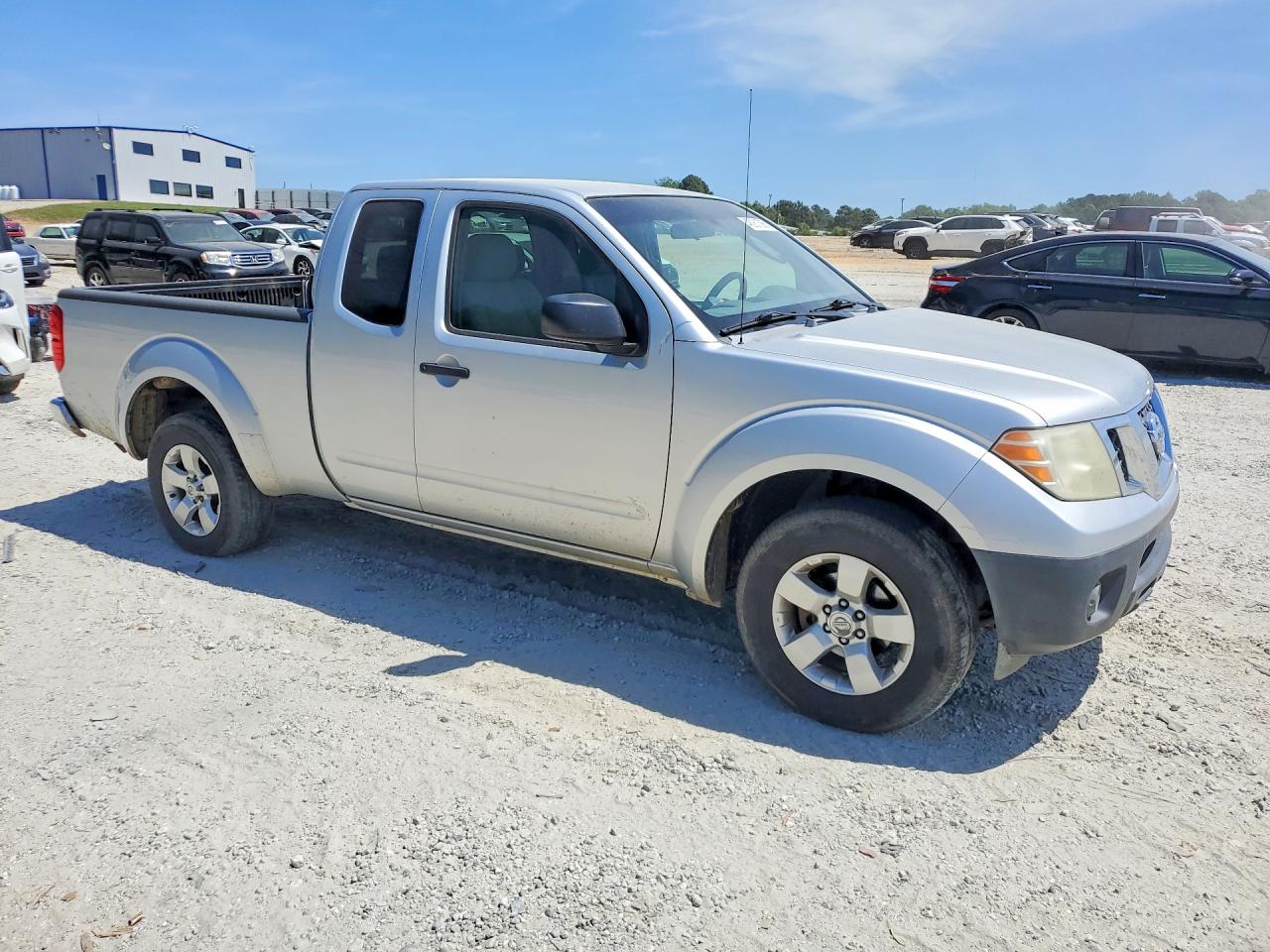 Nissan Frontier Xe