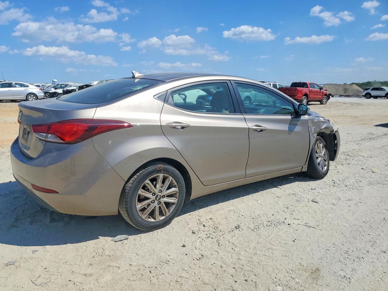 Hyundai ELANTRA Se