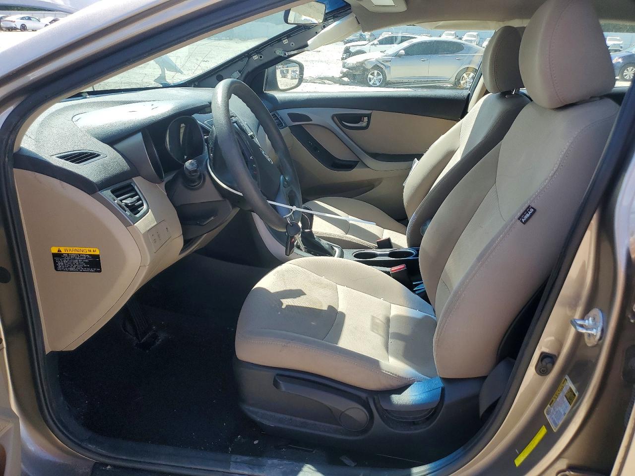 Hyundai ELANTRA Se