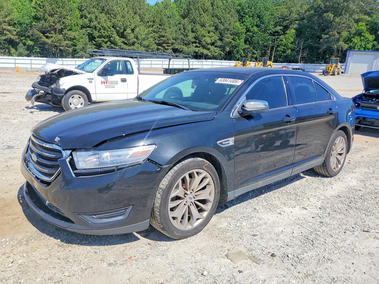 Salvage Ford Taurus Image