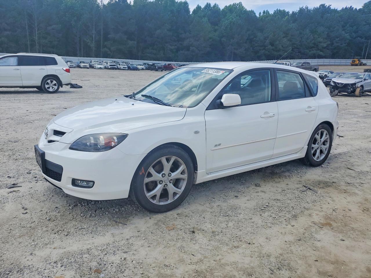 Salvage Mazda Mazda3 Image