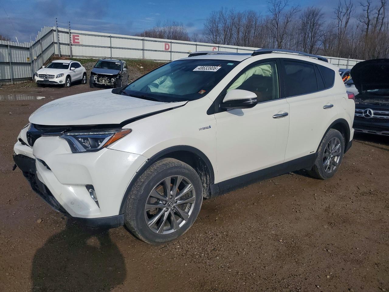 Salvage Toyota RAV4 Image