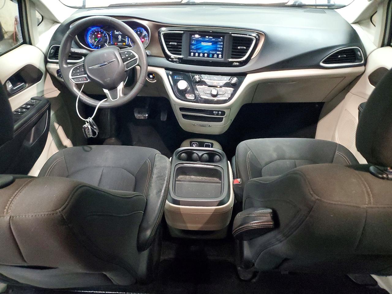 Chrysler Pacifica Touring Plus