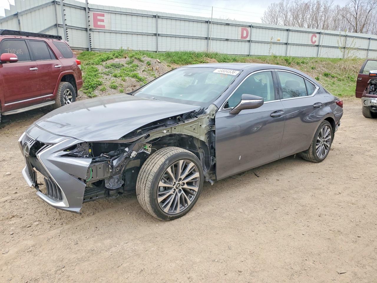 Salvage Lexus Es Image