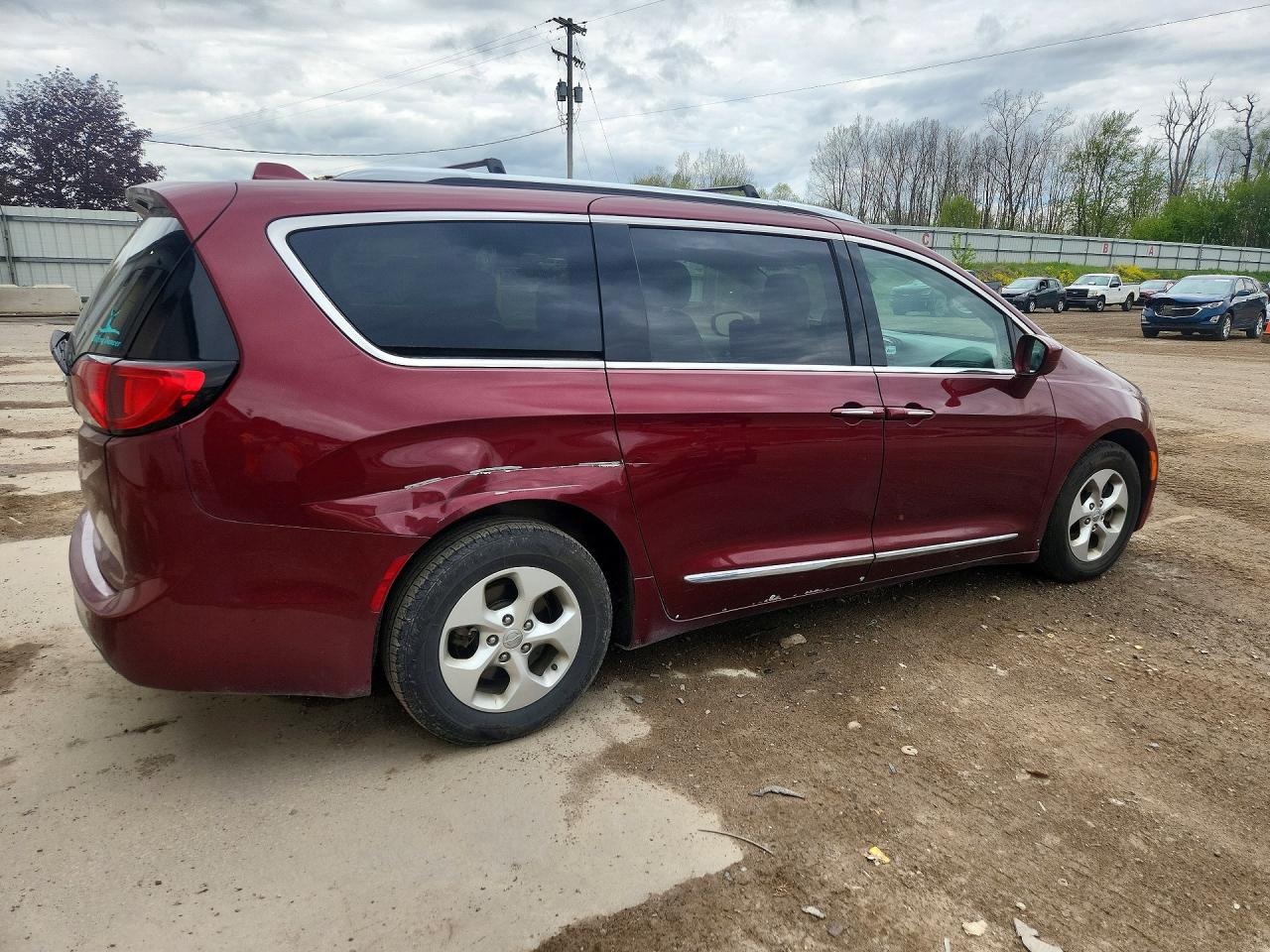 Chrysler Pacifica Touring L Plus