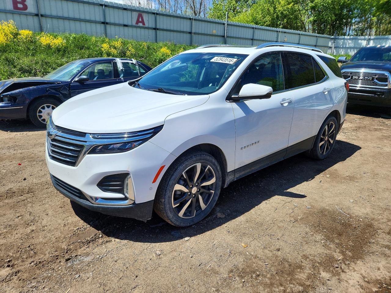 Salvage Chevrolet Equinox Image