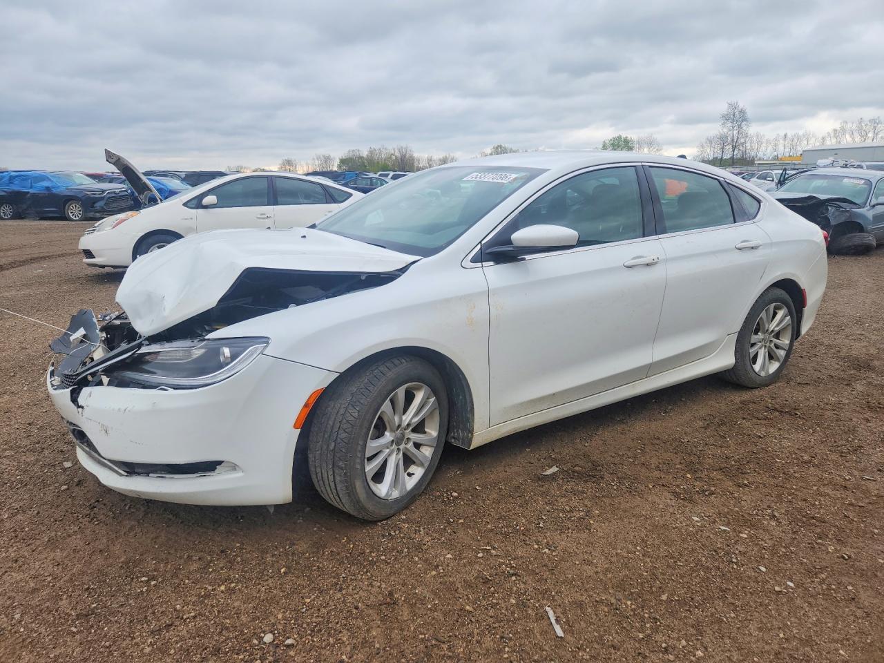 Salvage Chrysler 200 Image