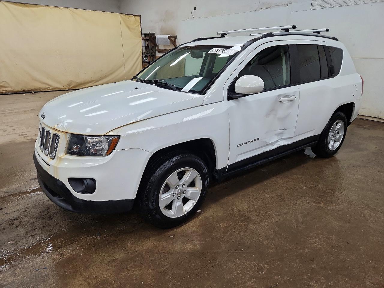 Salvage Jeep Compass Image