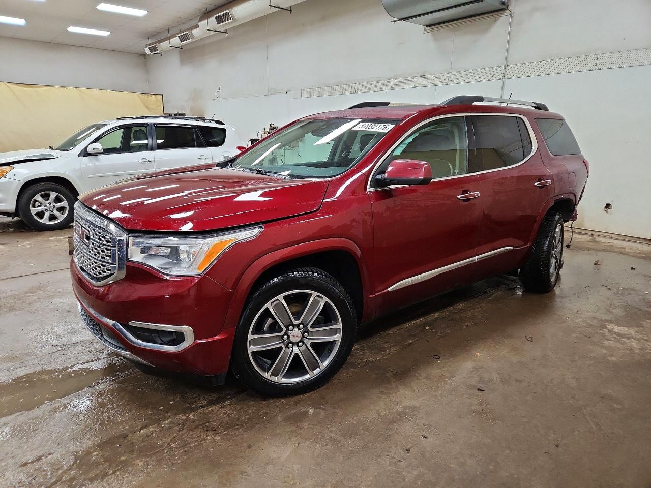 Salvage GMC Acadia Image
