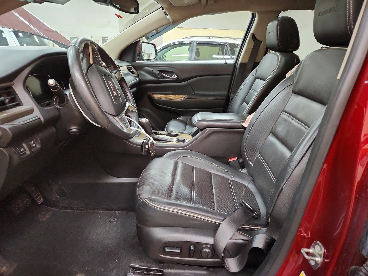 GMC Acadia Denali