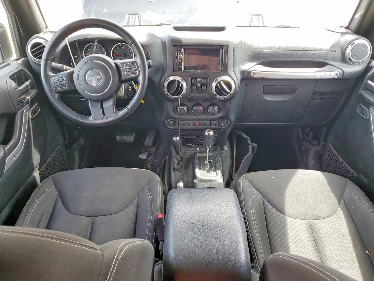 Jeep Wrangler Sahara