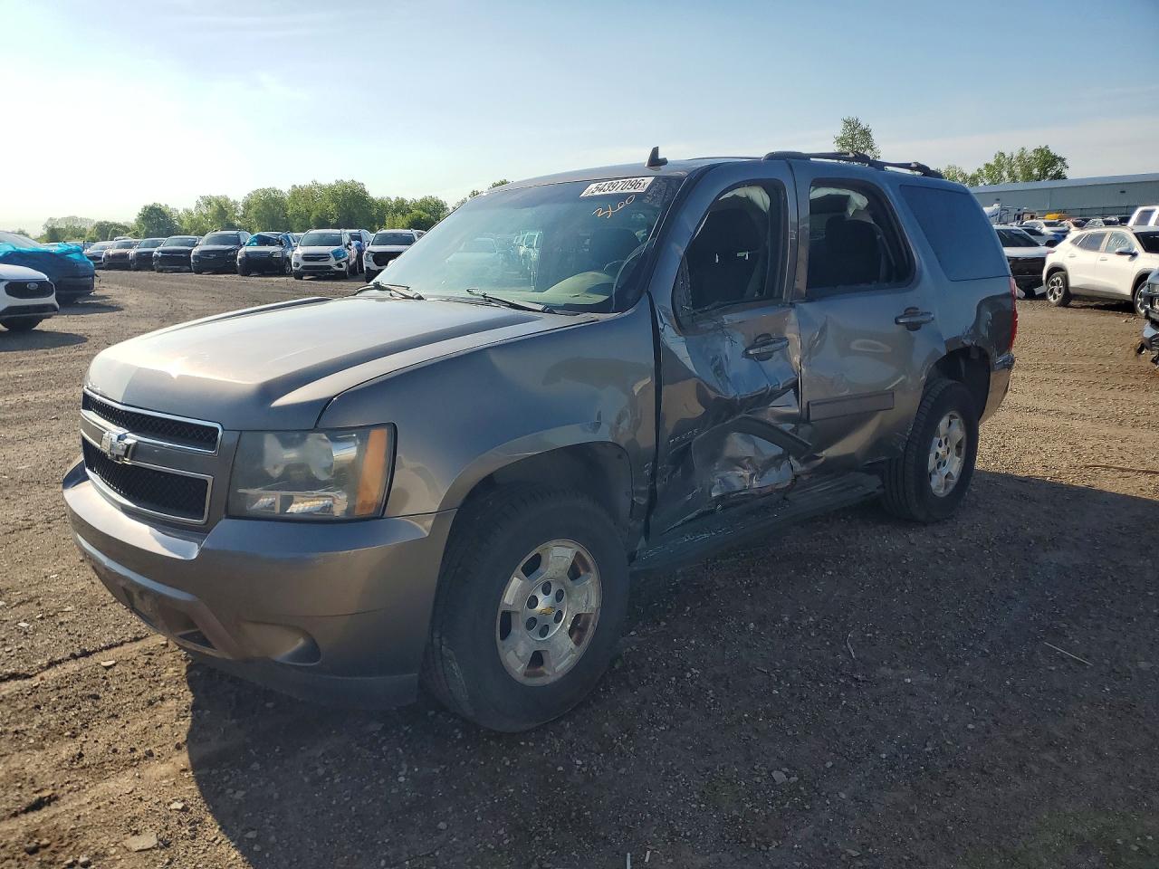 Salvage Chevrolet Tahoe Image