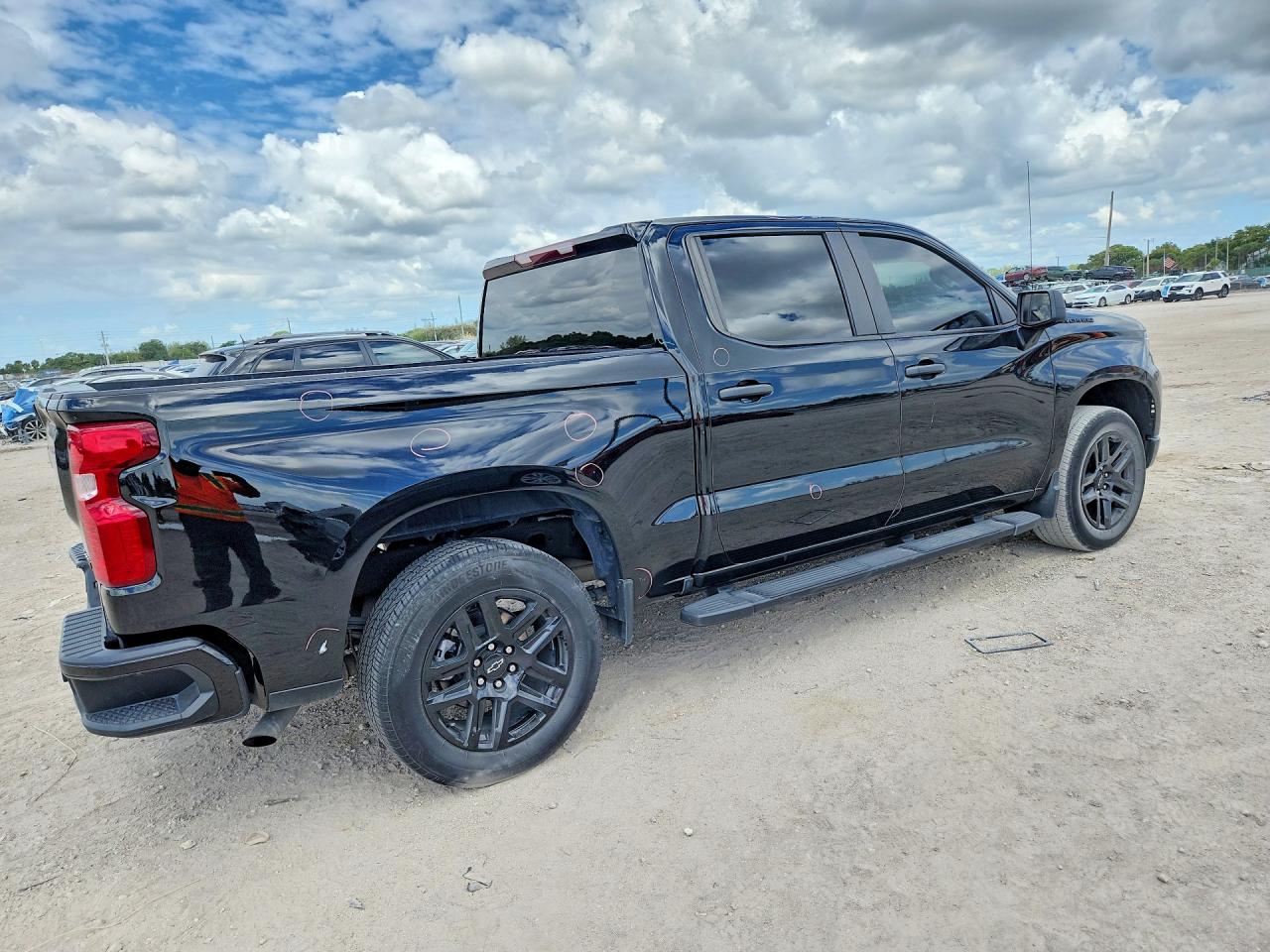 Chevrolet Silverado C1500 Custom