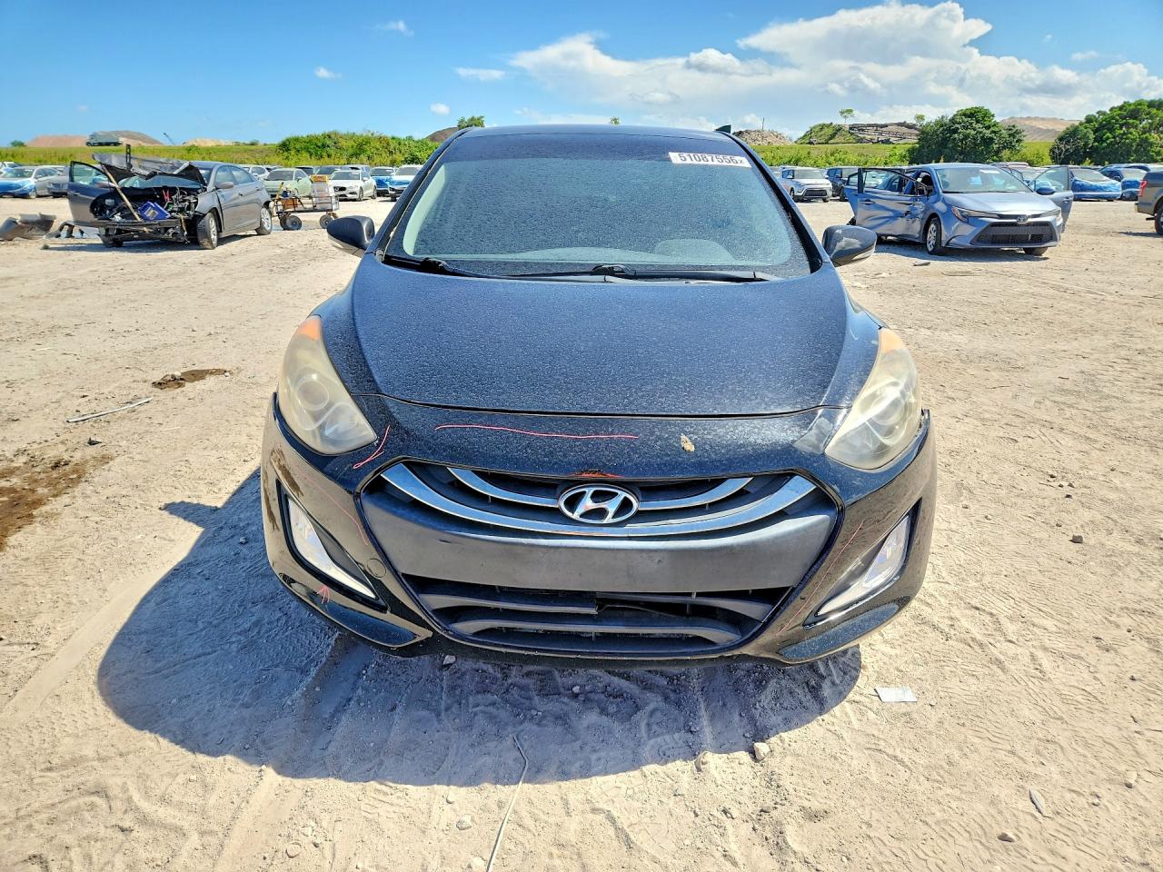 Hyundai ELANTRA Base