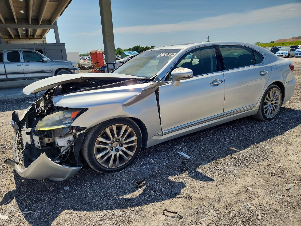 Salvage Lexus LS Image