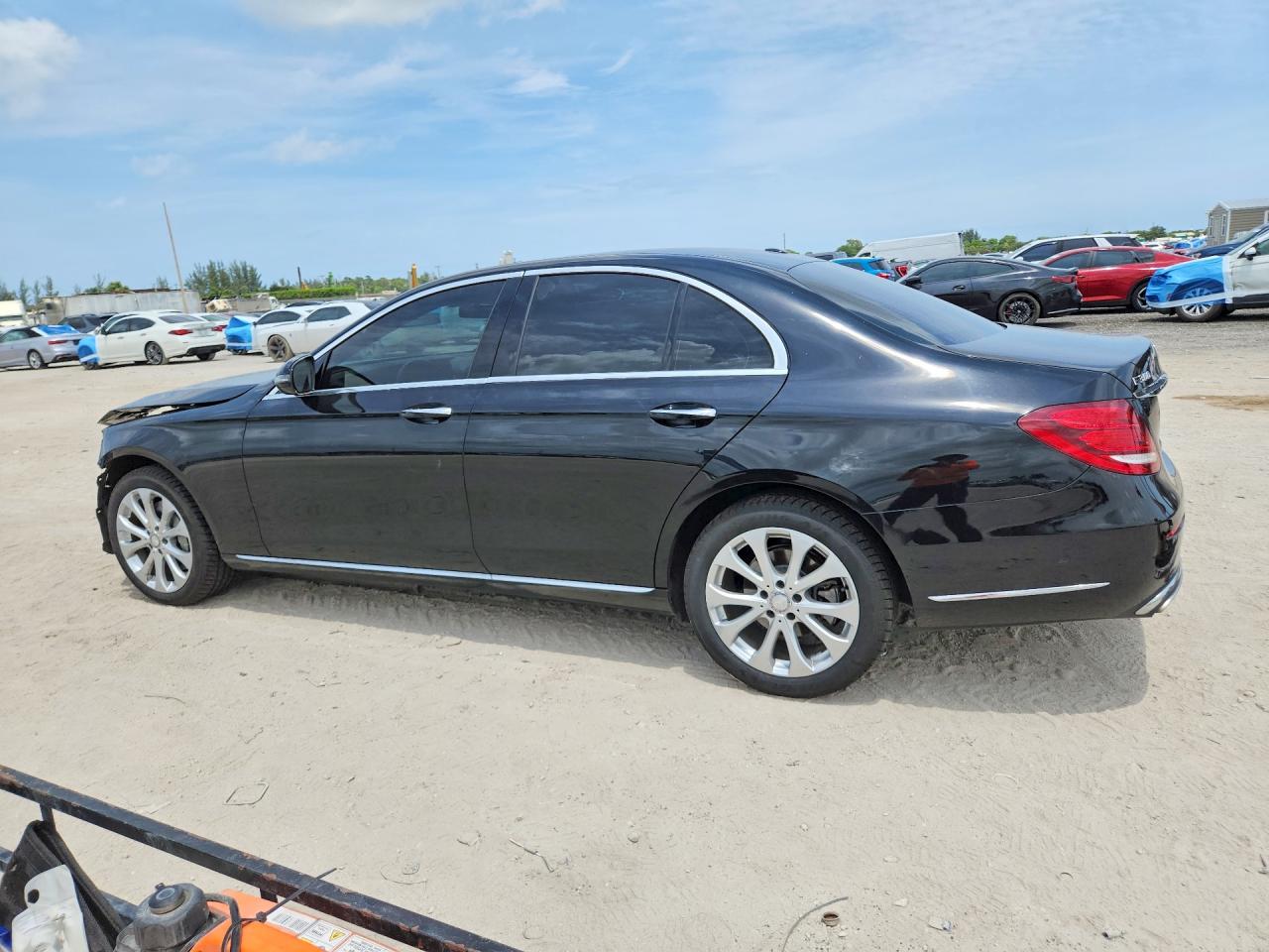 Mercedes-Benz E-Class 300