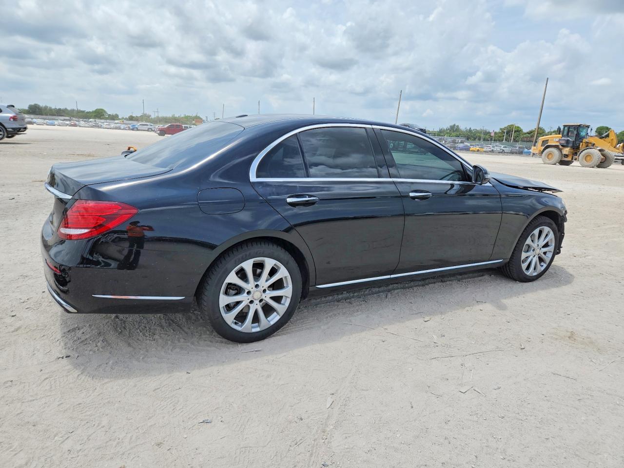 Mercedes-Benz E-Class 300
