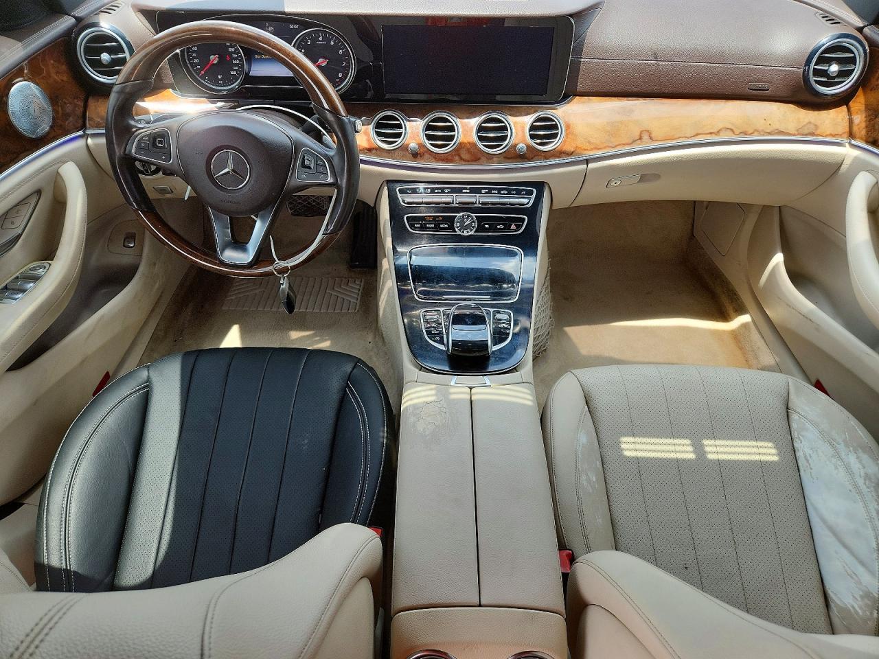 Mercedes-Benz E-Class 300