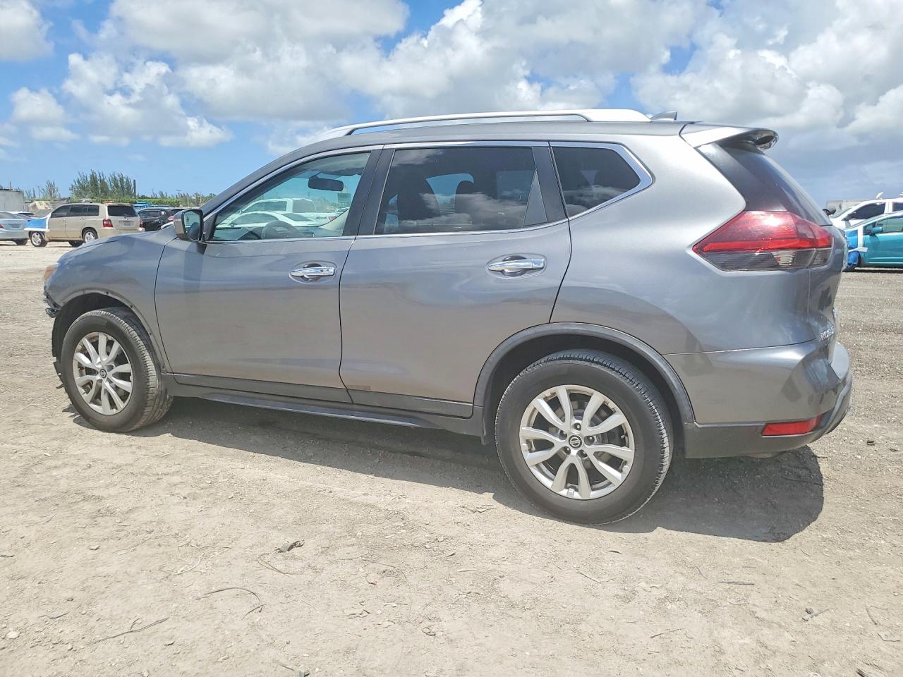 Nissan Rogue Sv