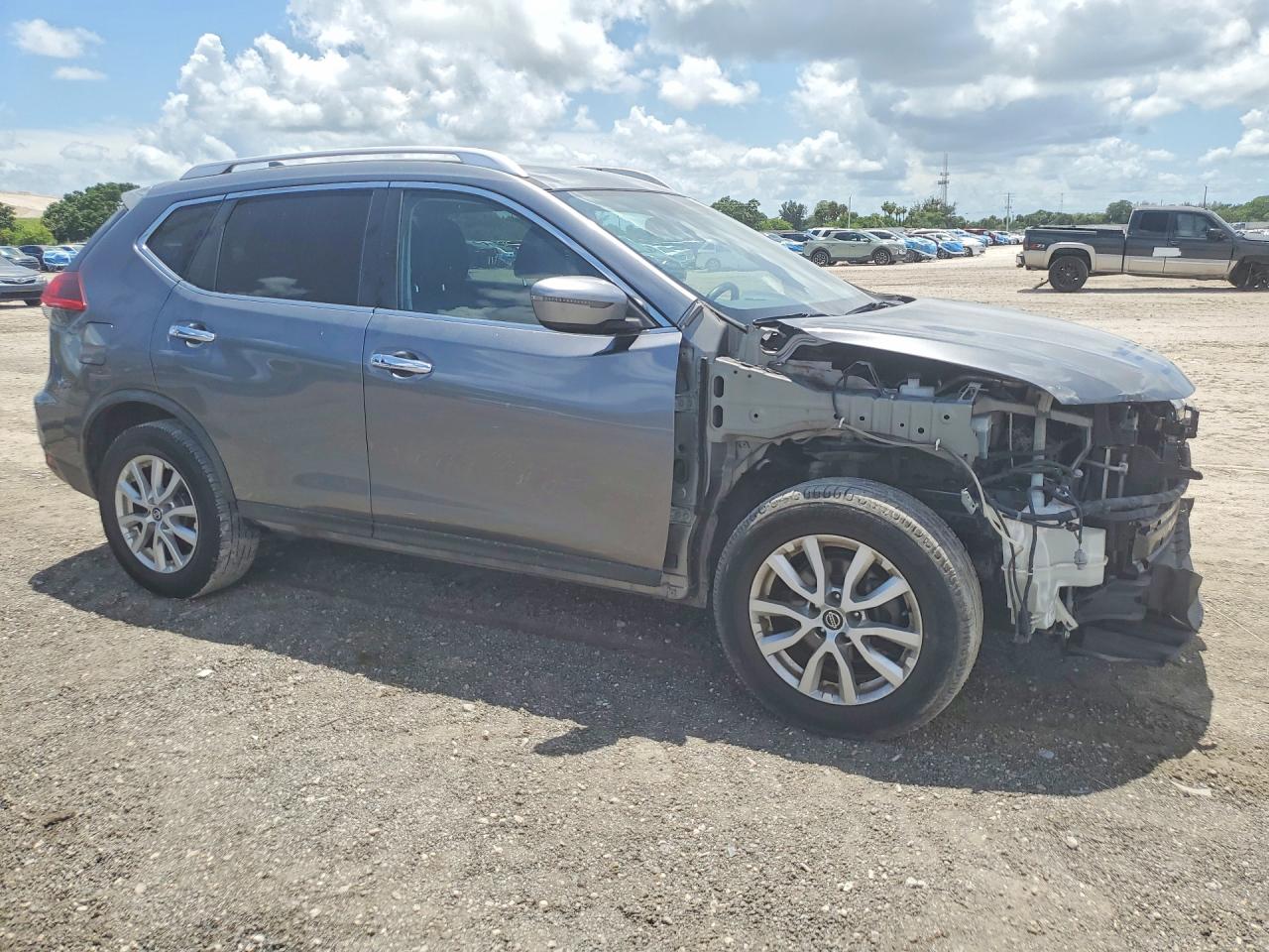 Nissan Rogue Sv