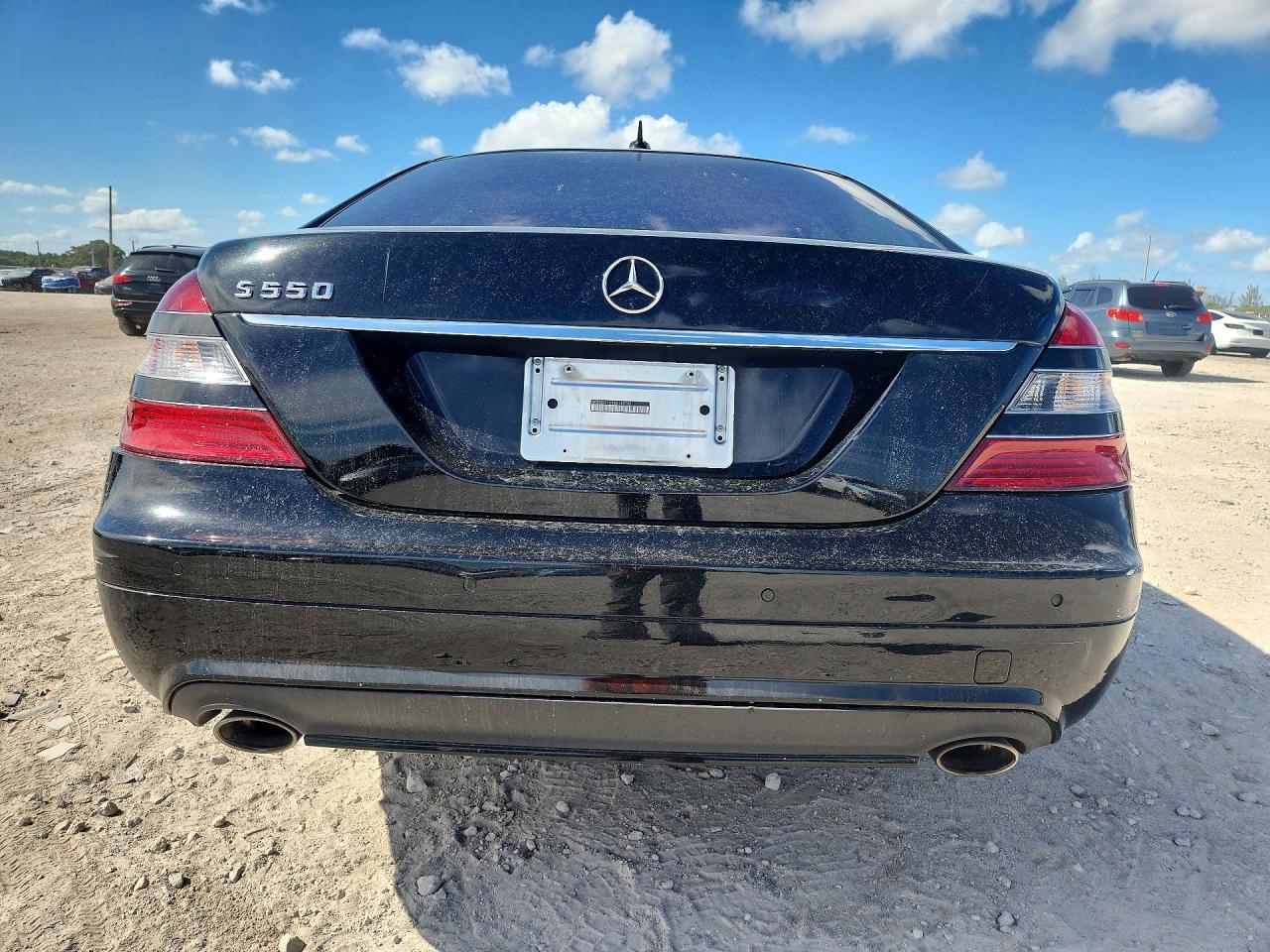 Mercedes-Benz S-Class 550