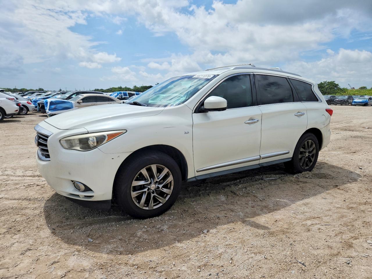 Salvage INFINITI Qx Image