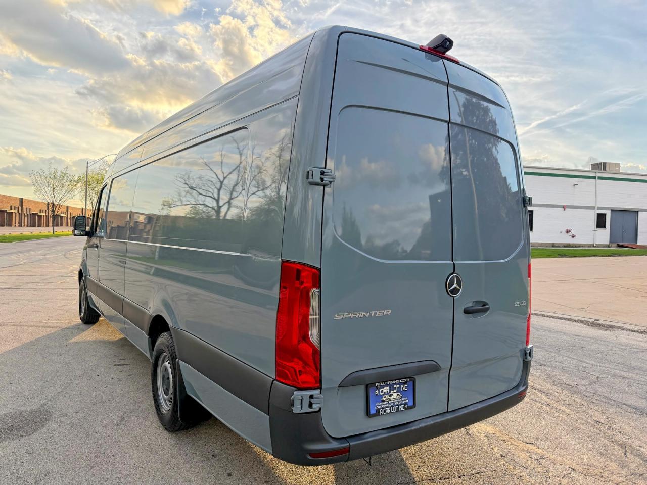 Mercedes-Benz Sprinter 2500