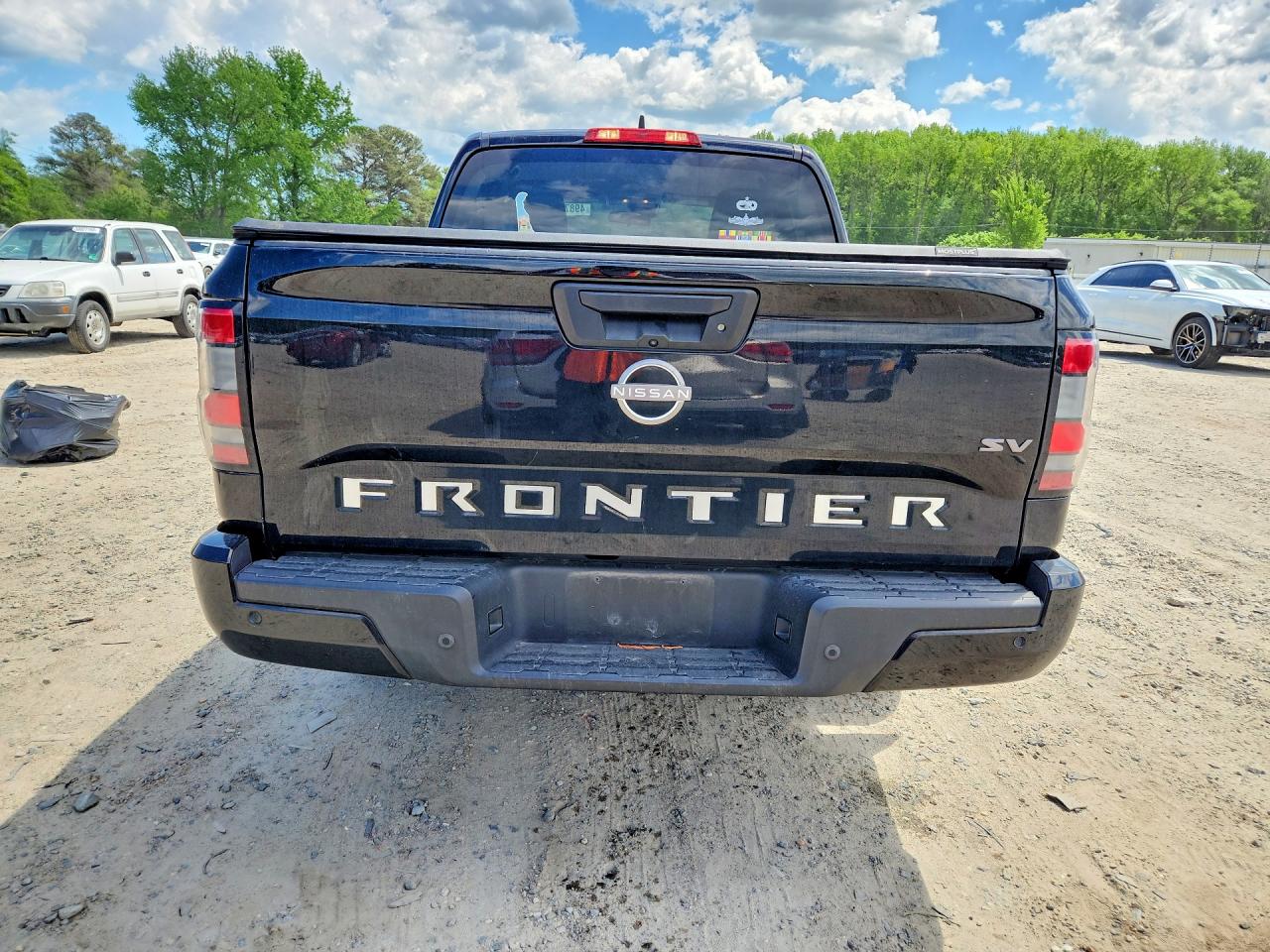Nissan Frontier Sv