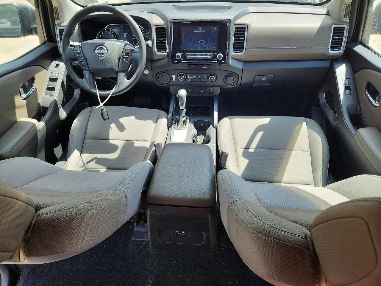 Nissan Frontier Sv