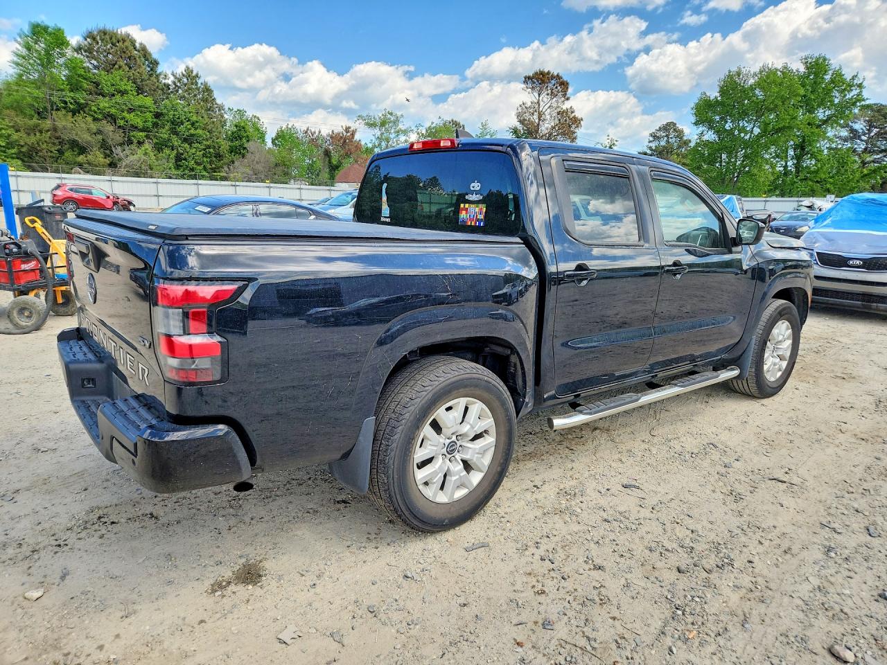 Nissan Frontier Sv