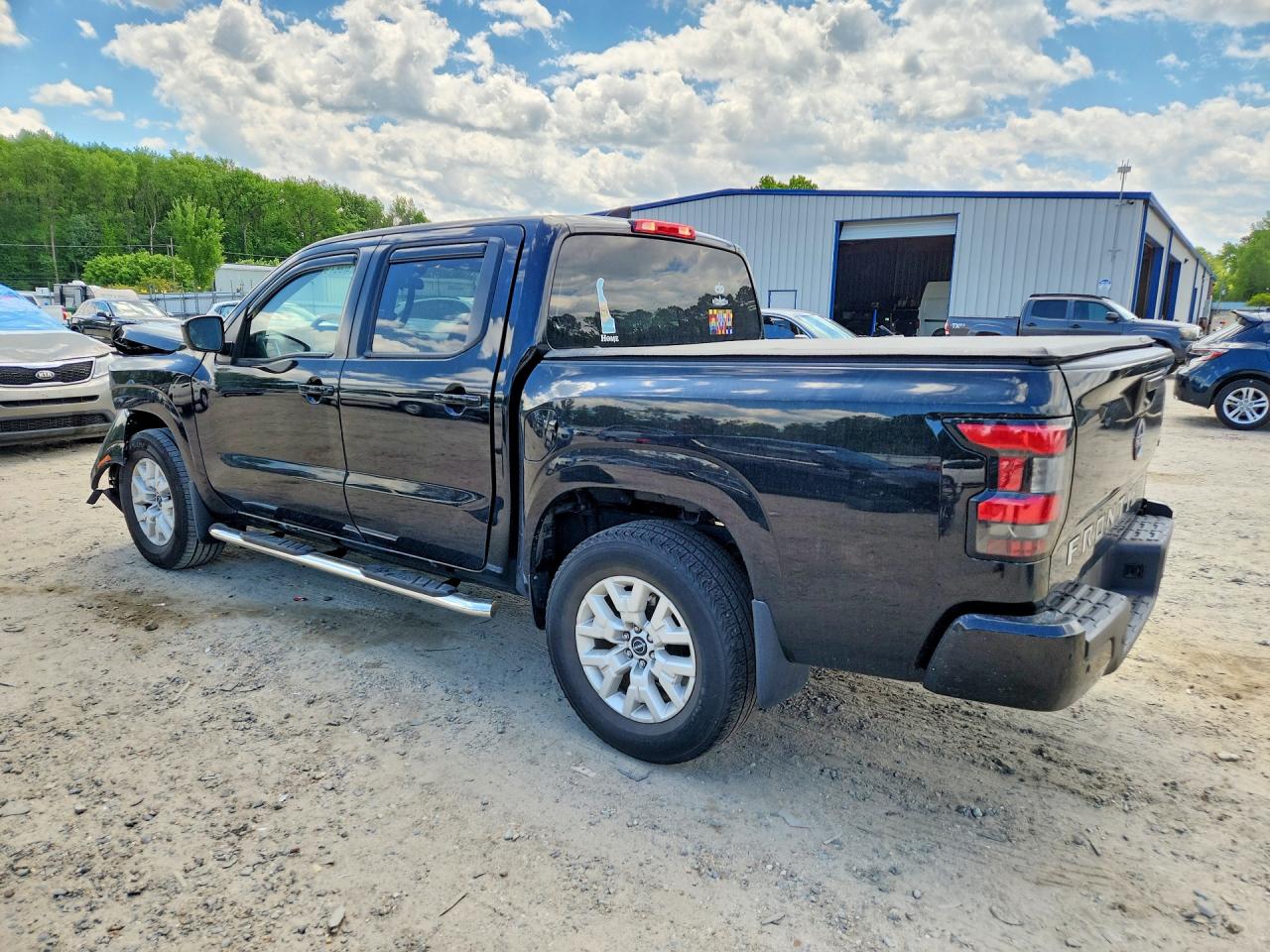 Nissan Frontier Sv