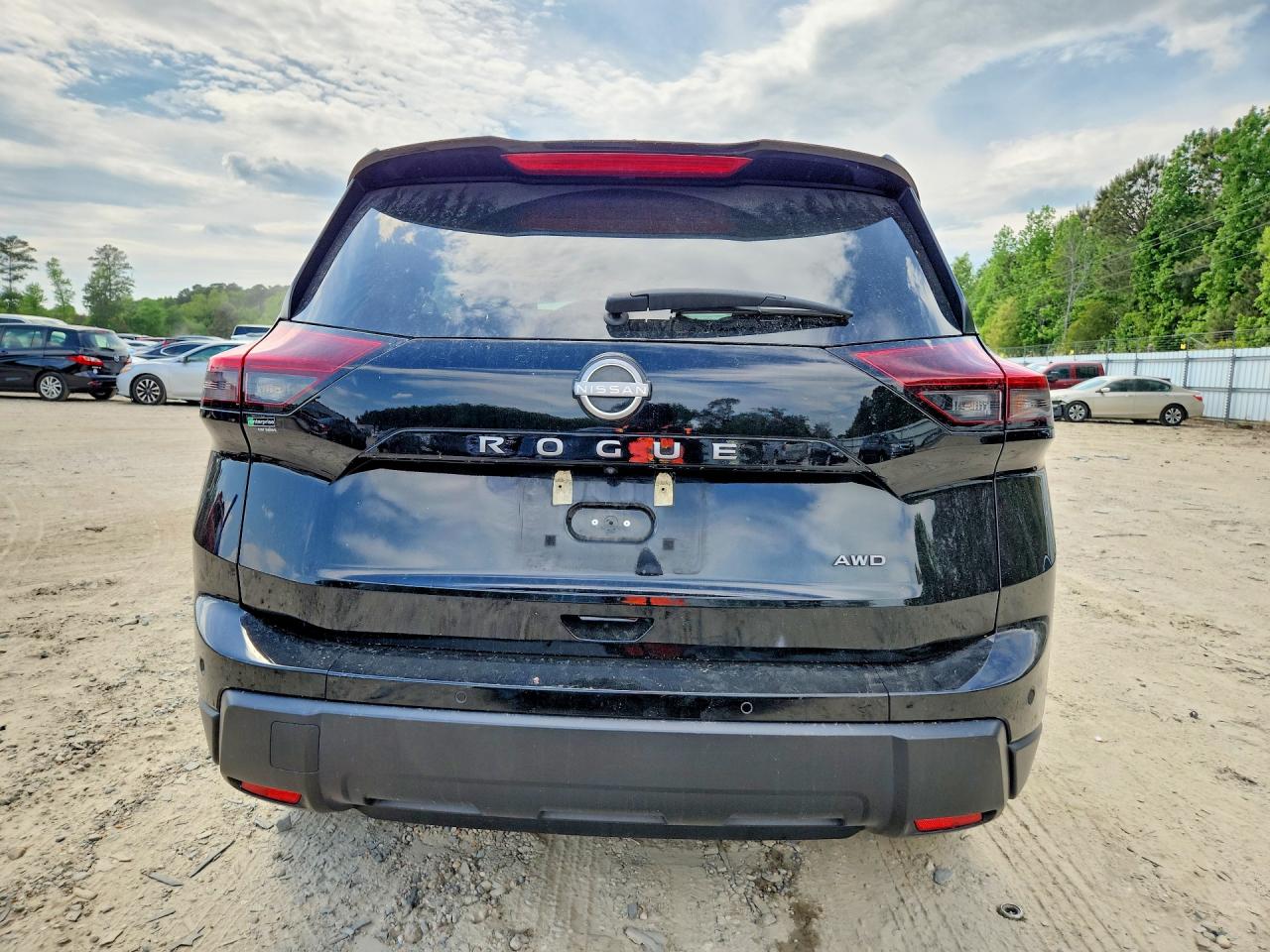 Nissan Rogue S