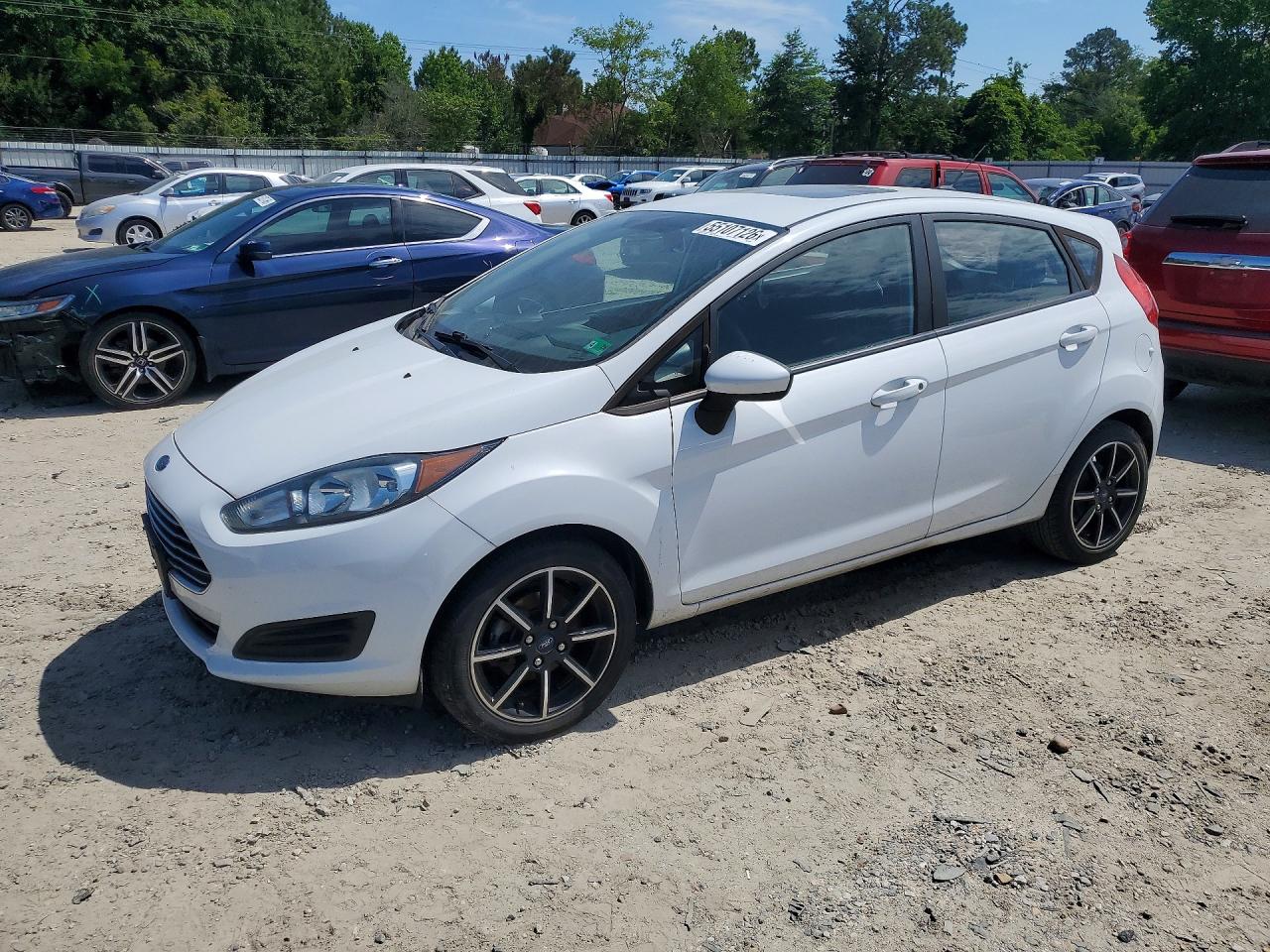 Salvage Ford Fiesta Image