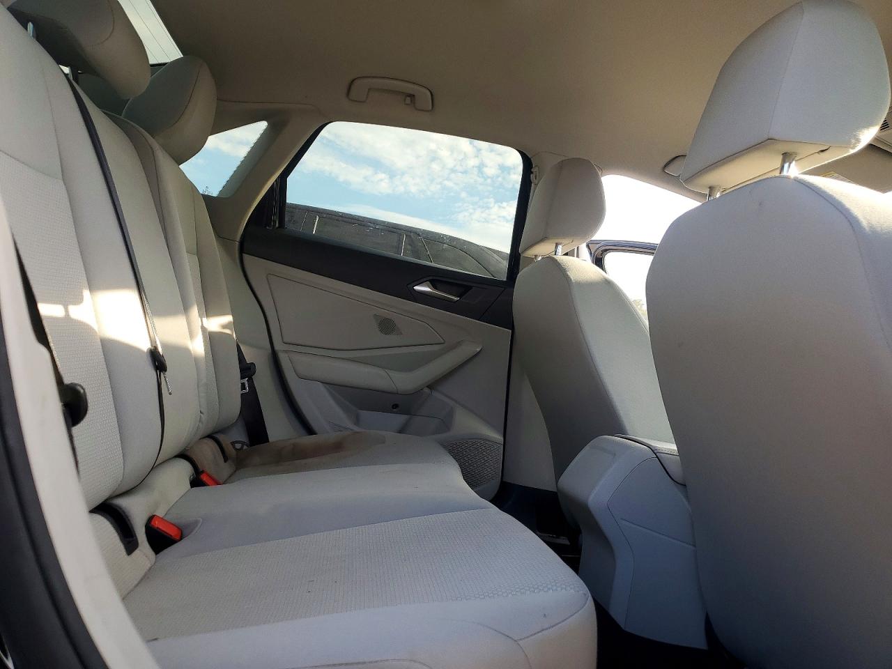 Volkswagen Jetta S
