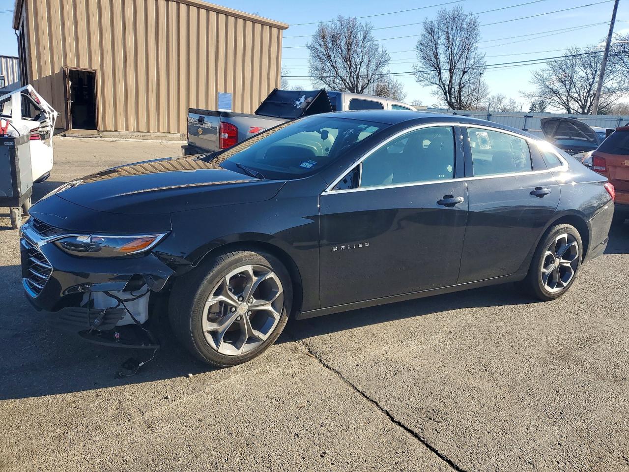 Salvage Chevrolet Malibu Image