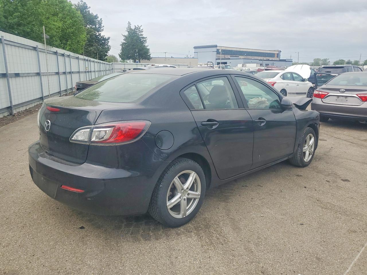 Mazda 3 I